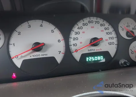 2001 Jeep Grand Cherokee Limited z USA, uszkodzony, nr VIN 1J4GX58S81C734585